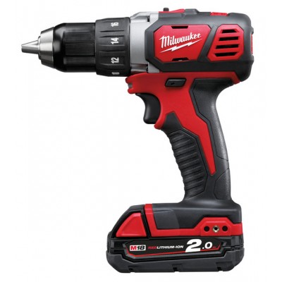 Шуруповерт Milwaukee M18 BDD-202C