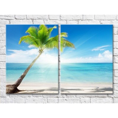 Картина ArtPoster Palm tree on the beach against the background of the sea (3453777)