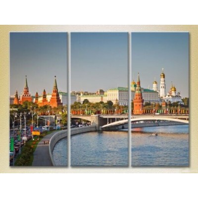 Pictură Magic Color Triptych View of the Kremlin (2658427)