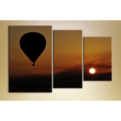 Картина Magic Color Triptych, Balloon over the desert (2658912)