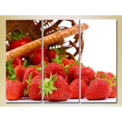 Pictură Magic Color Triptych Strawberries in a basket (2698652)