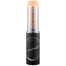 Тональный крем для лица MAC Studio Fix Soft Matte Foundation Stick NW20